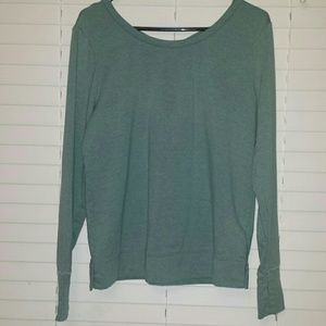 Old Navy Tops - Old Navy top size large thumb holes Old Navy Tops - Old Navy top size large thumb holes